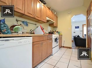 27 S Crescent Circuit #A, Boston, MA 02135