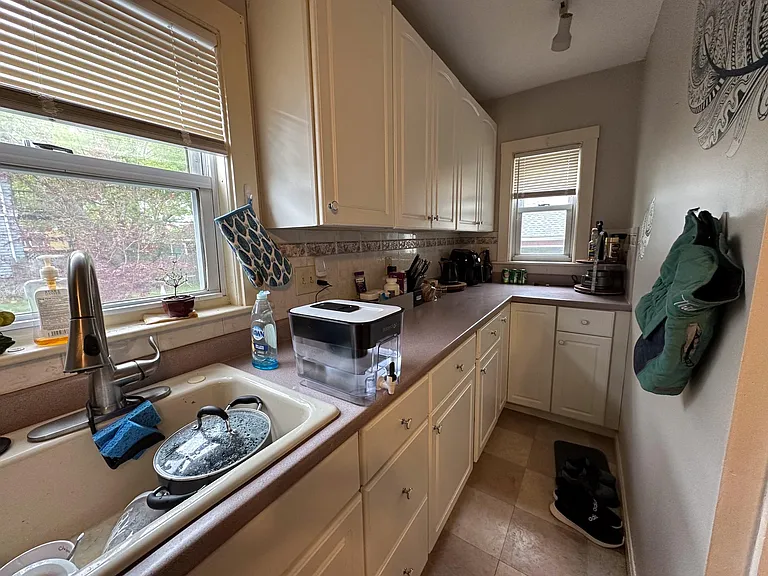 80 Magoun Ave #1 — Photo 15