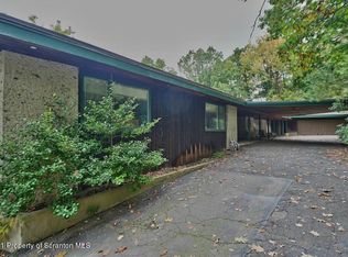 4 Elmhurst Blvd, Scranton, PA 18505