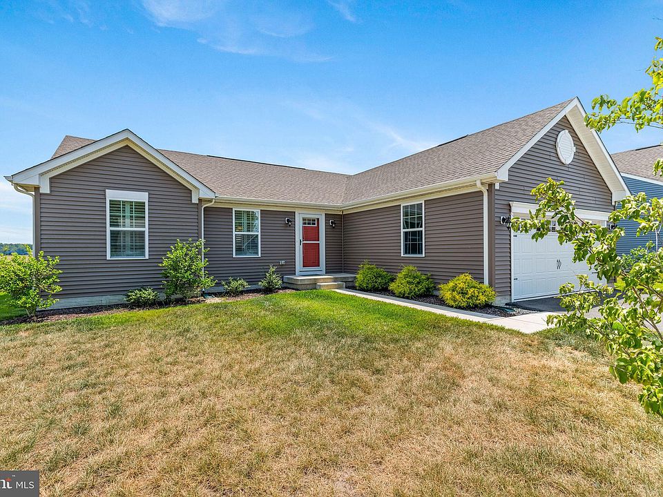 1st image of 34774 Wild Dunes Ct