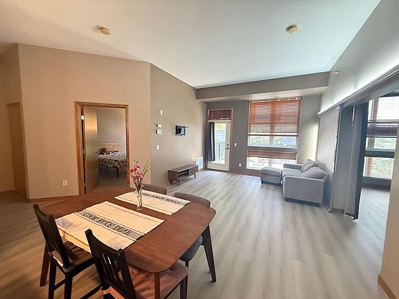 2nd image of 2650 University Ave W APT 104