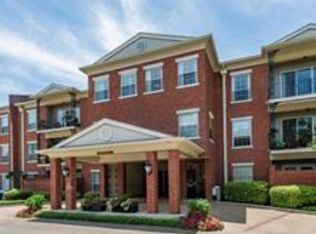 801 Rue Burgundy APT 319, Metairie, LA 70005