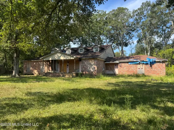 3943 Meadowlane Dr, Jackson, MS 39206