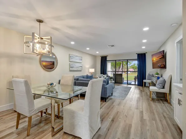 29 Stratford Lane #F, Boynton Beach, FL 33436