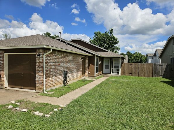 805 Lexington Rd APT B