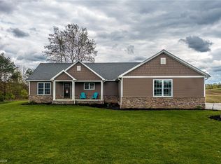 13656 Georgetown St NE, Paris, OH 44669