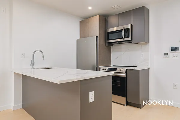 Rented by Nooklyn NYC LLC | media 129