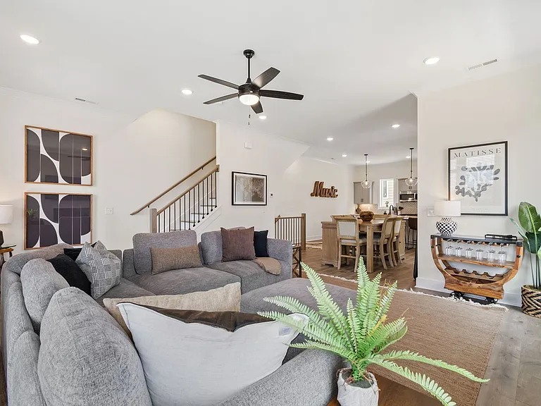 601 Southgate Ave — Photo 48
