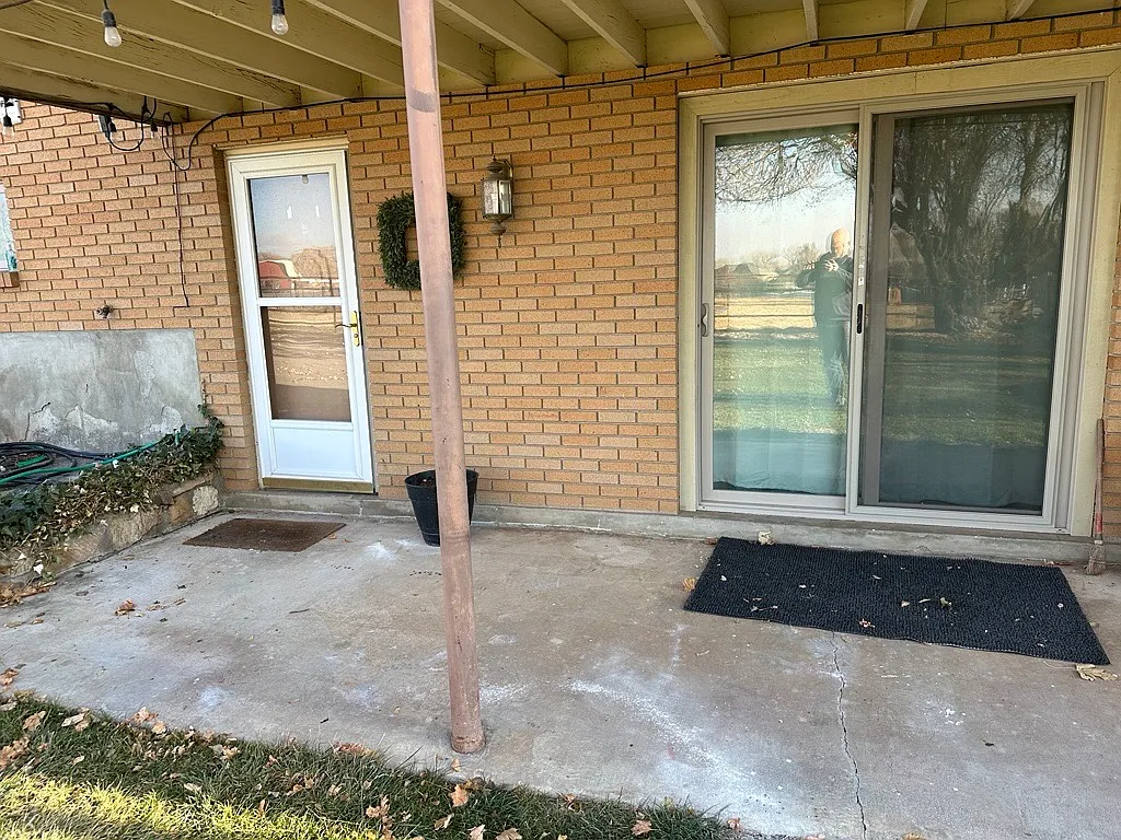 2 bed, 1600 sqft, $1,550 — Photo 4
