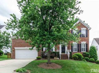 1907 Housatonic Ct, Apex, NC 27523