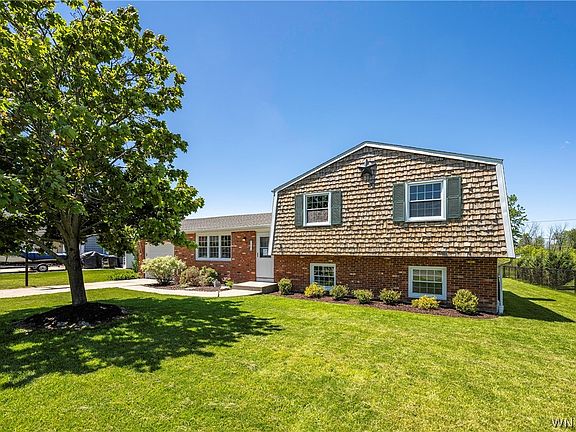 2nd image of 228 Gregory Pl
