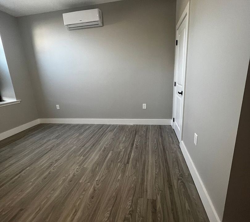 1st image of 242 Spruce St #1B