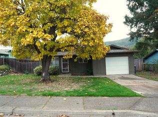 409 Nugget Dr, Rogue River, OR
