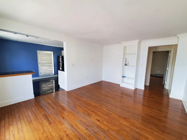537 Islington St #2, Portsmouth, NH 03801