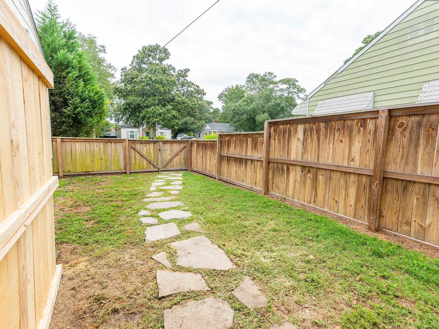 1 bed, 600 sqft, $1,800 — Photo 1