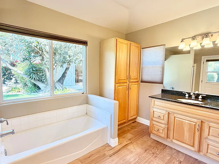 1537 McDonald Rd — Photo 23