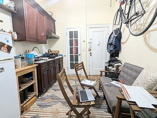 2nd image of 167 W 71st St APT 1