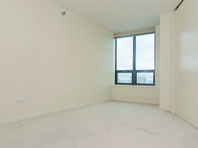 1st image of 400 N La Salle Dr APT 3409