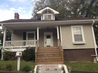 604 N C St, Lenoir City, TN 37771