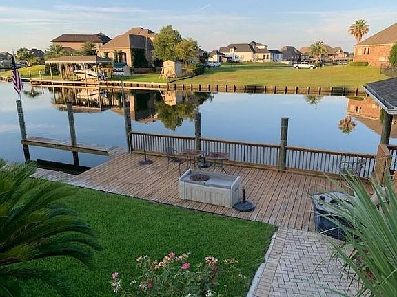 5th image of 172 Islander Dr