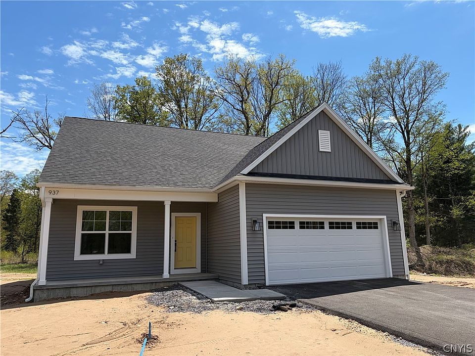 1st image of 937 Park Dr