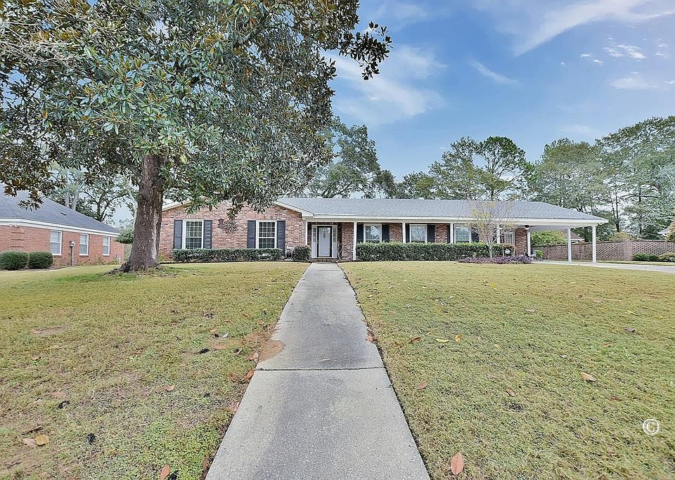 2nd image of 5111 Yosemite Dr
