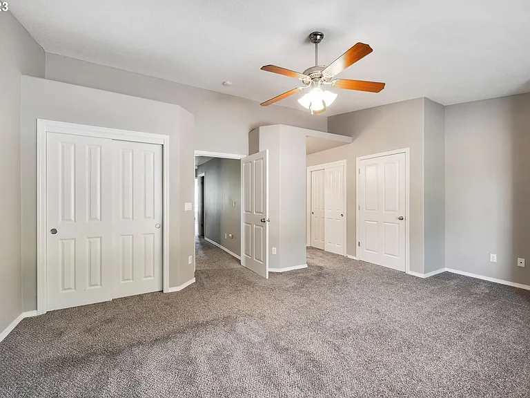 773 N Pine St — Photo 15