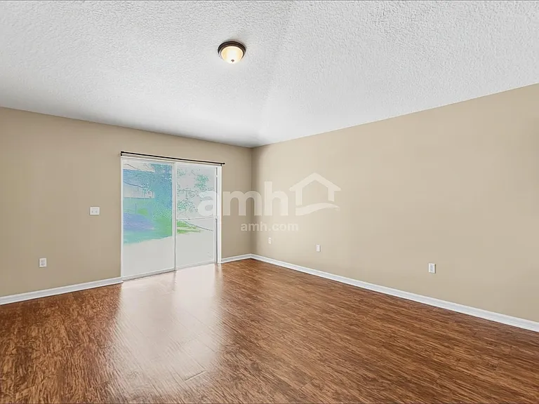 312 Azores Pl — Photo 6