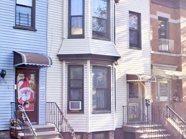 623 52nd Street image 1 of 11