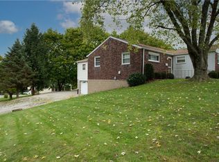 1181 Bingay Dr, Pittsburgh, PA 15237