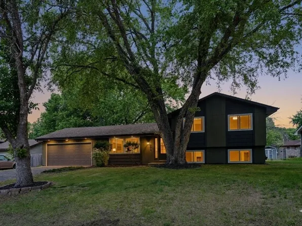 1083 126th Ln NE, Blaine, MN 55434