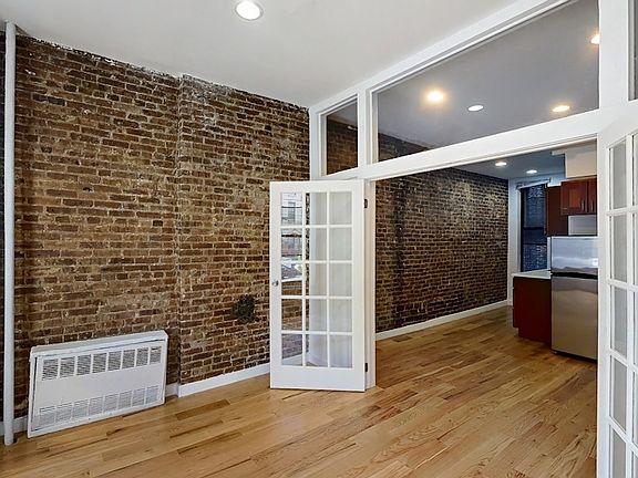 5th image of 1486 Bedford Ave #7