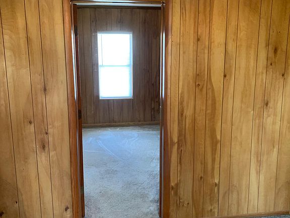 4th image of 1204 Shelby Ave