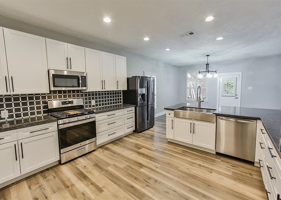 1st image of 1527 Winston Homestead Dr