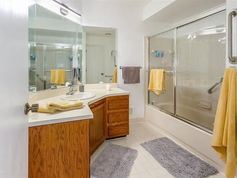 32 Meadow Wood Dr — Photo 14