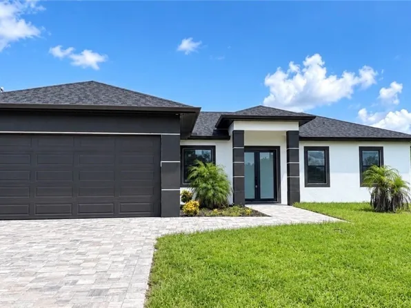 2607 E 18th St, Lehigh Acres, FL 33972