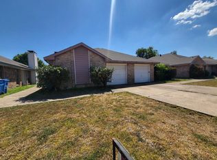 7502 Amherst Dr APT B, Rowlett, TX 75088