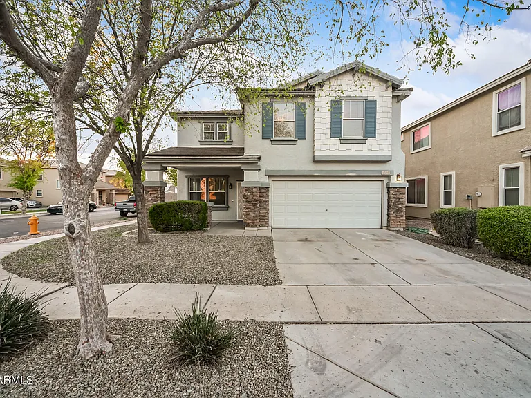 1330 S 121st Dr — Photo 1