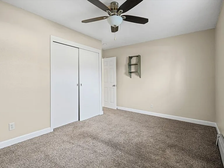 321 Riley Dr — Photo 13
