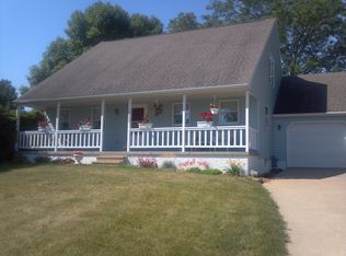 6409 Meadowlark Dr, Cedar Rapids, IA 52404