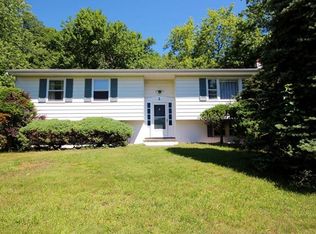 1 Hawks Nest Rd, Monroe, NY 10950