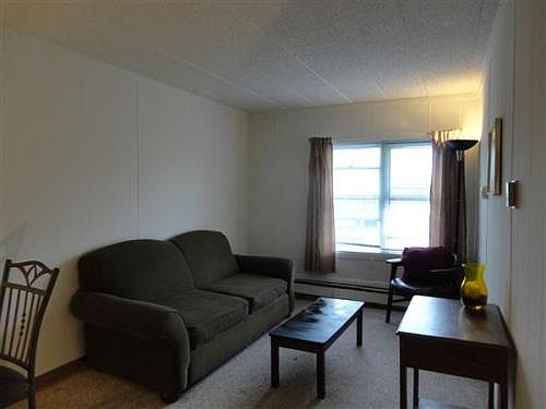 4th image of 2441 Holmes St APT 10