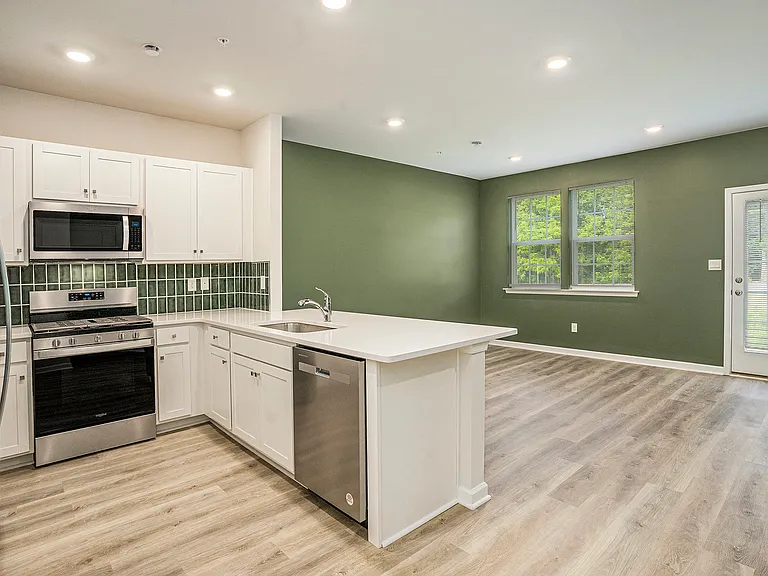 1143 Martin Rd — Photo 13
