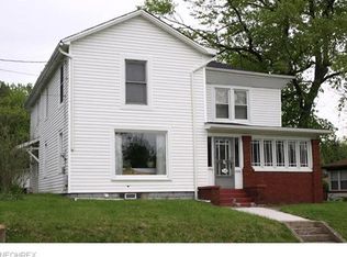 128 W 2nd St, Niles, OH