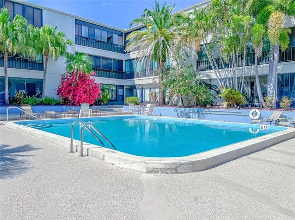 215 Valencia Blvd APT 112, Belleair Bluffs, FL 33770