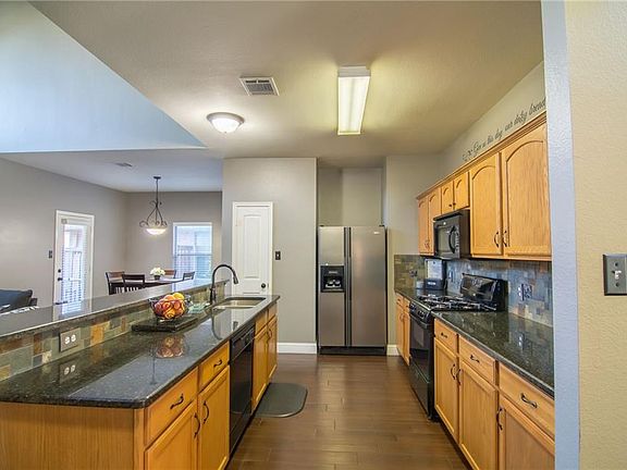 4th image of 9608 Palm Valley Dr