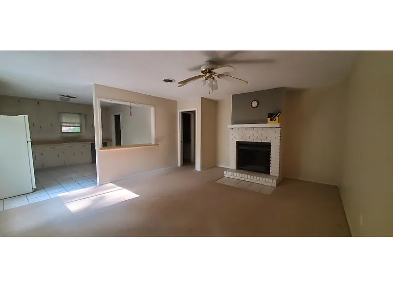 1012 Sweetwater Cir #1012 — Photo 4