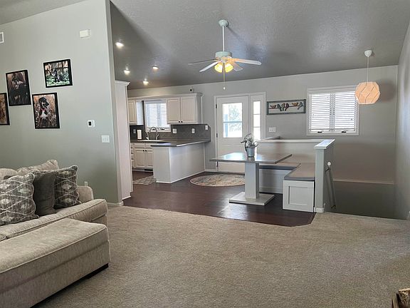 3rd image of 8370 S Sagebrush Lane
