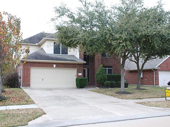 2nd image of 307 Green Cedar Dr