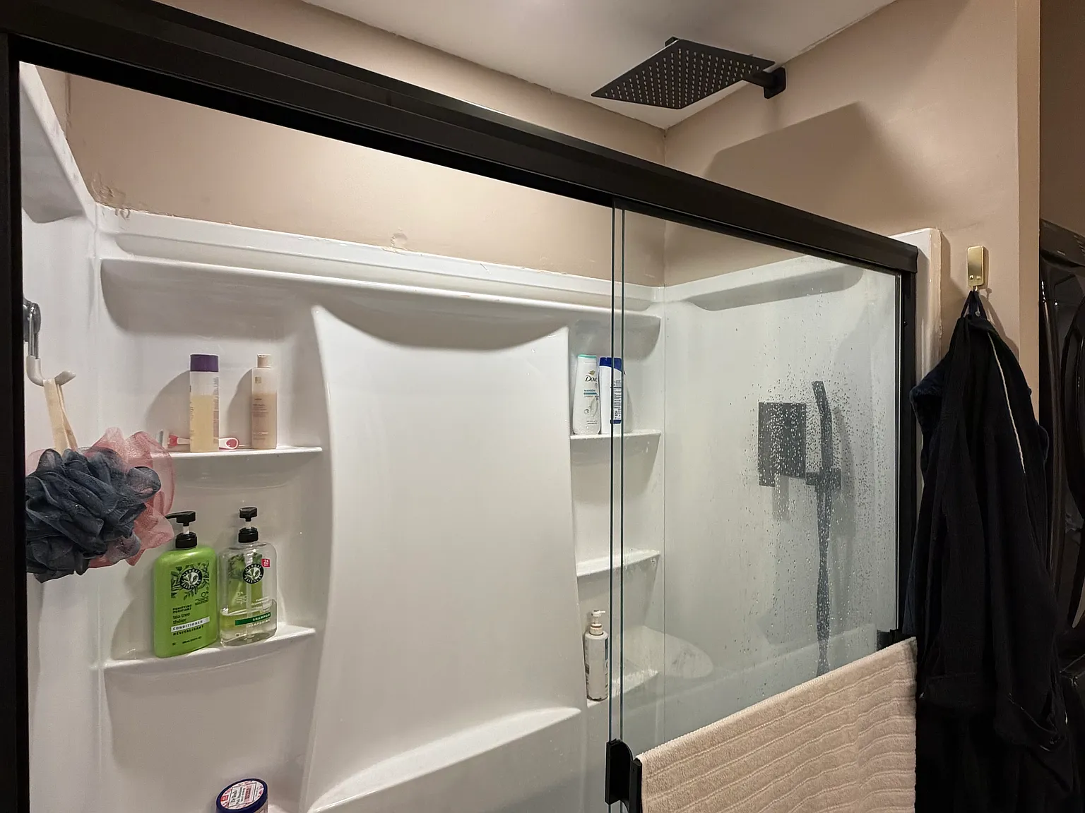 2 bed, 900 sqft, $1,750 — Photo 2